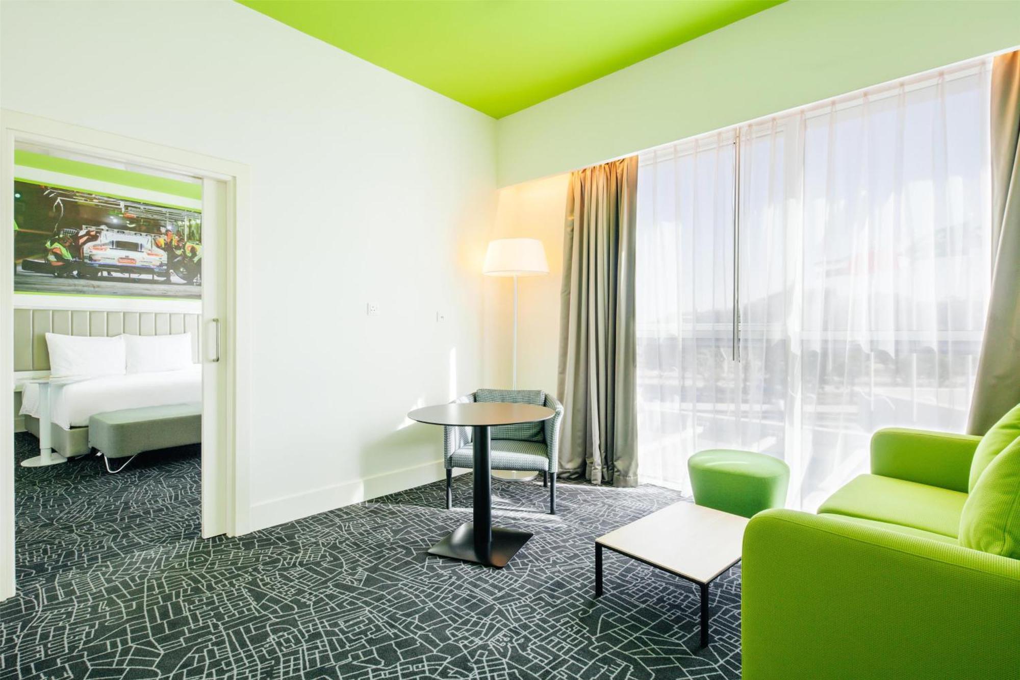 One-Bedroom Suite